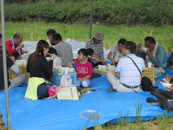 美味しい、棚田米によるおにぎり昼食!! 美味しい、棚田米によるおにぎり昼食!!
